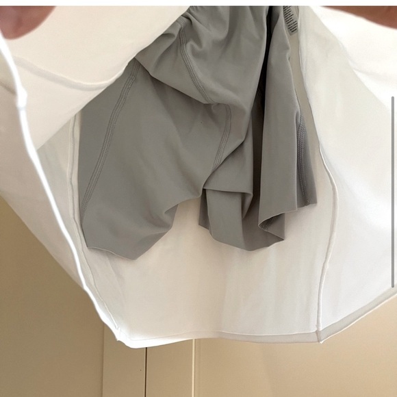 NEW Spanx Get Moving Zip Front Dress in vivid white - Picture 5 of 6